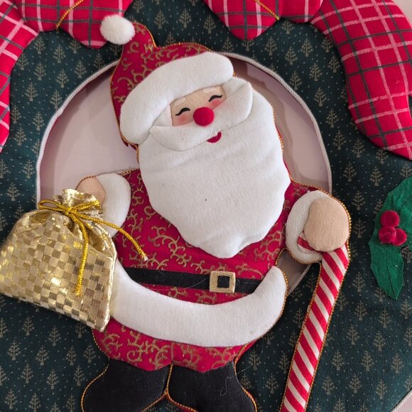 Vintage Christmas Wreath Santa Claus Holiday Puffy Wreath  12" Diameter New - Picture 2 of 4